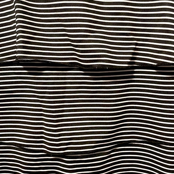 Black and White Skort! - Picture 2 of 8